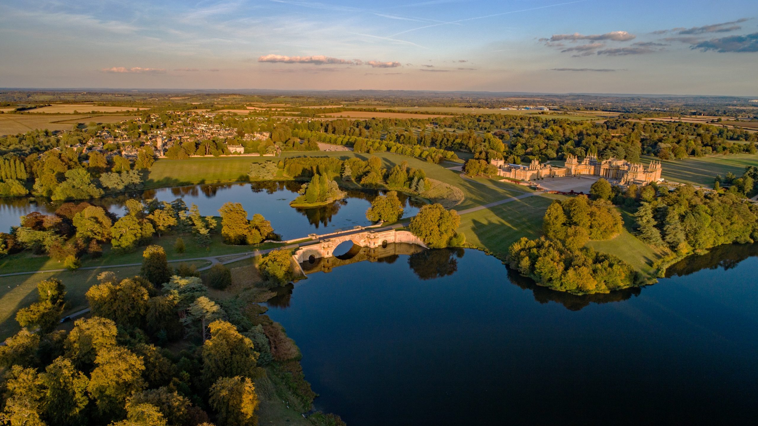Aerial photo of Woodstock and Blenheim Palace